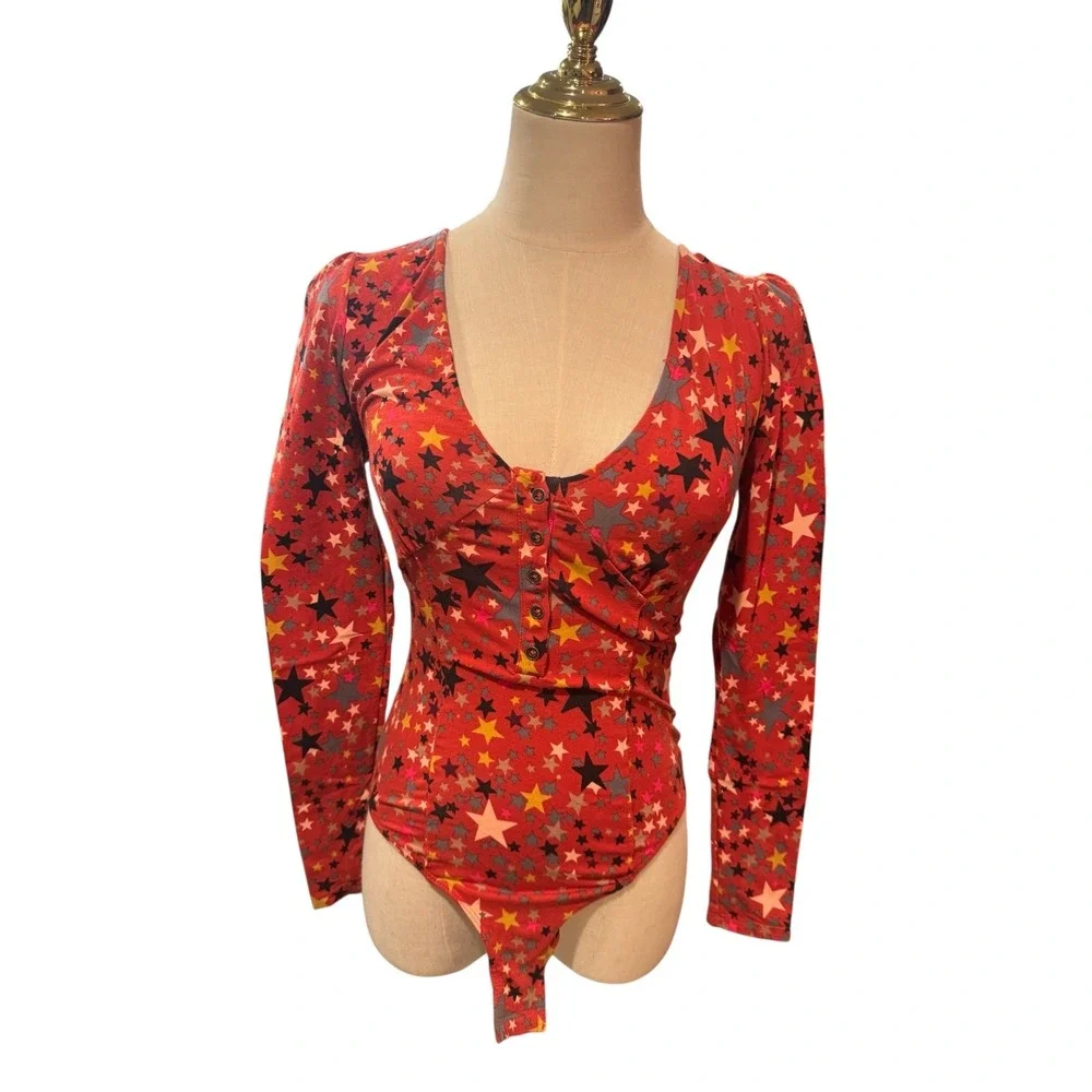 Intimately Free People Red Star‎ Print Long Sleeve Bodysuit Thong Snap Front XS